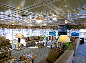 The Luxury Yacht Saloon